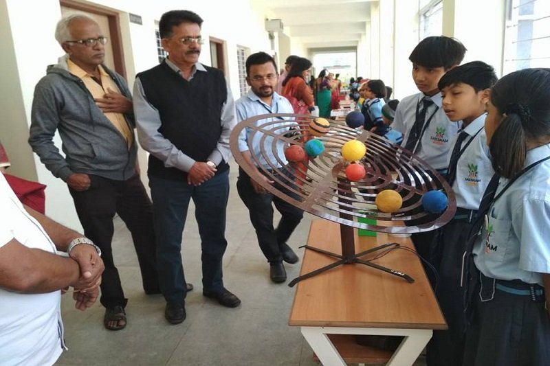 51172523_392916394599795_7753929275236941824_n